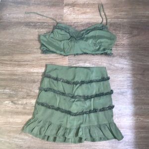 Two piece, crop & skirt set!